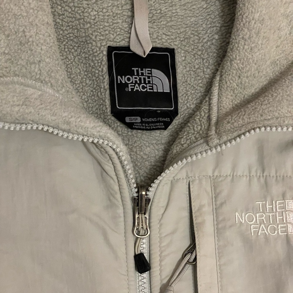 TNF Jacket Small - Picture 4 of 4